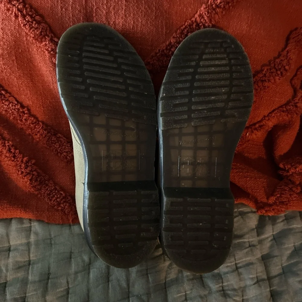 Dr. Martens Tan and Black Oxfords Classic Style - Picture 3 of 3